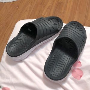 Avia Black Slippers